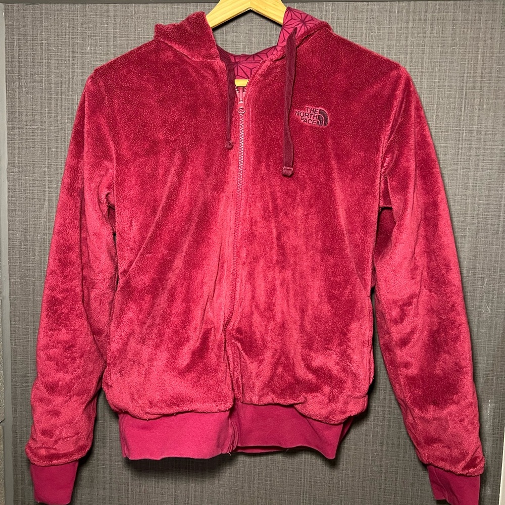 The North Face REVERSIBLE zip-up sweatshirt. 2 looks in one! Women’s small.